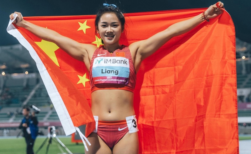 梁小静